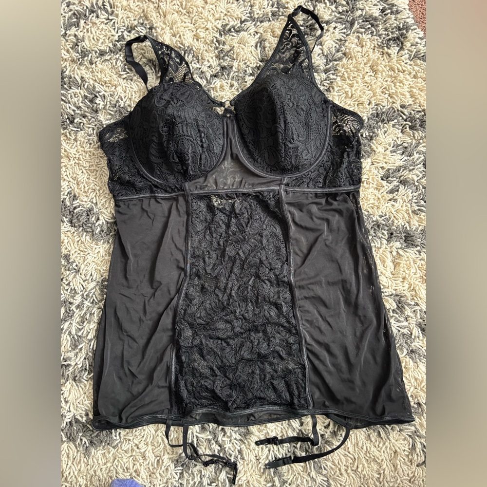 Elegant Black Lace Chemise